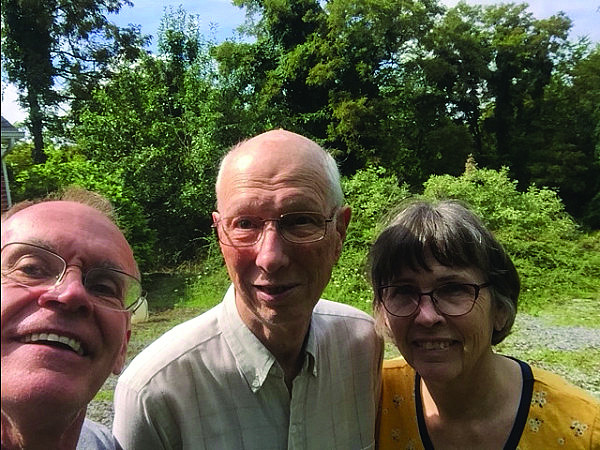    Dr. Joyce (left) with Dr.Treadwell and Ann Keeling ('72) 