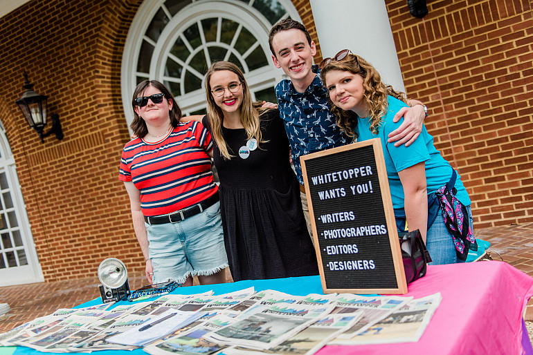 E&H students promoting the Whitetopper newspaper at Activities Fair.