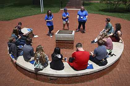 Orientation Leaders welcome new students to Emory & Henry