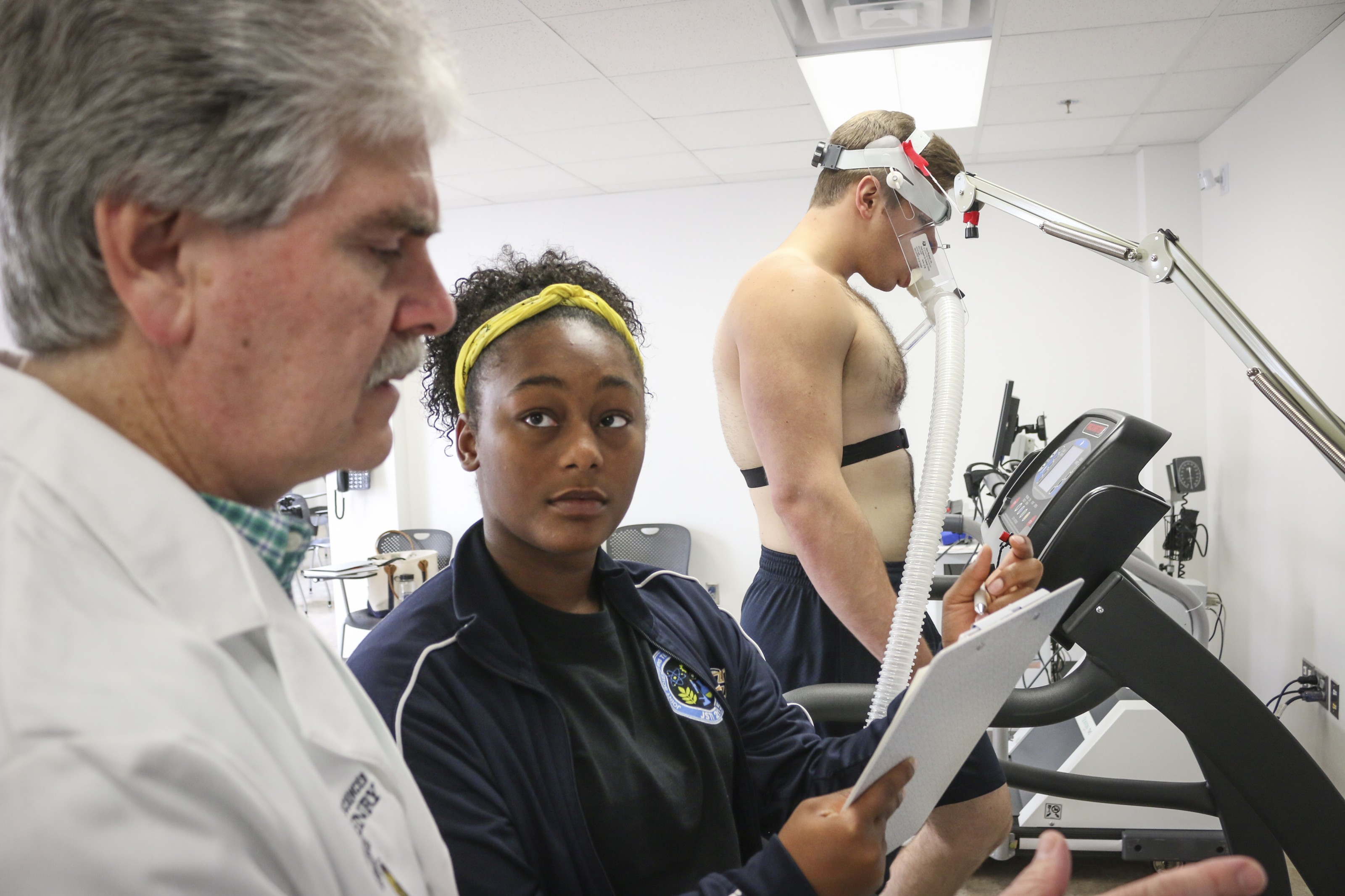 Engaging with experts in the physiology lab