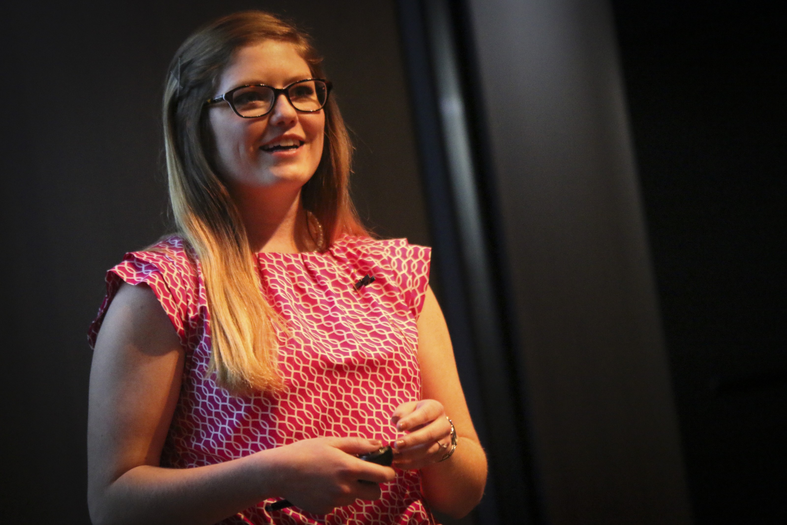 Erin Kirk presents her research on salamanders at Ampersand Day 2017.