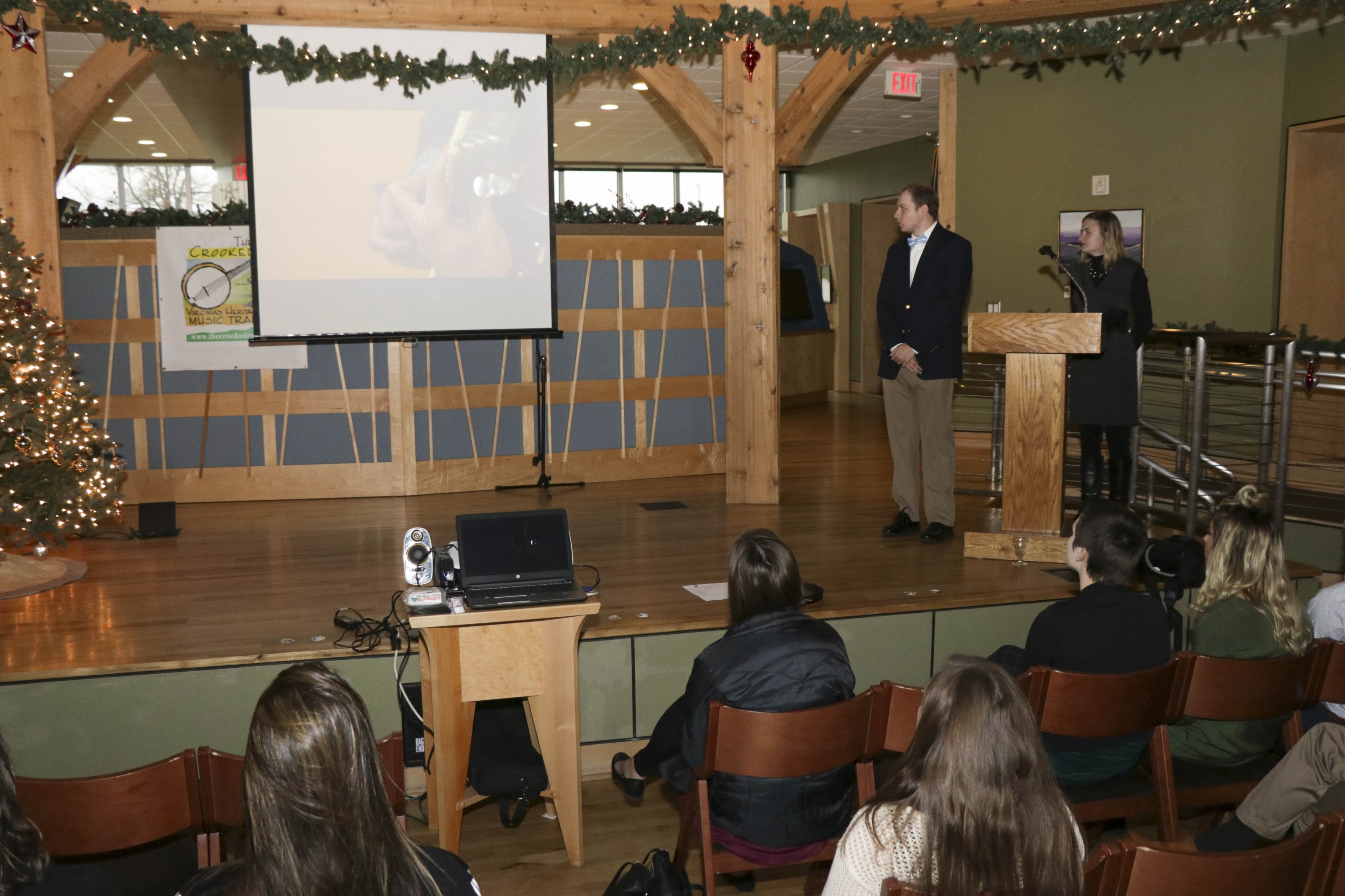 Students (L to R) Matthew Largen and Hannah Long watch their video project on the town of Damascus.